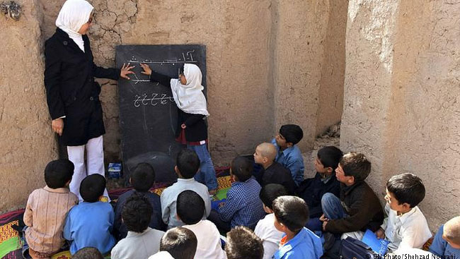  ضرورت توجه به مکاتب روستایی افغانستان!